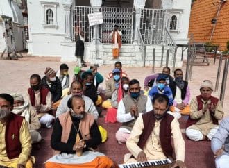 आगामी 2022 में विधानसभा चुनाव में सरकार को खामियाजा भुगतने की चेतावनी दी तीर्थ पुरोहितों ने।