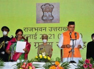 उत्तराखंड के 11वें सीएम पुष्कर सिंह धामी समेत तीरथ मंत्रिमंडल में शामिल सभी ने राजभवन में ली शपथ। दिनभर चलता रहा रूठों को मनाने का दौर।