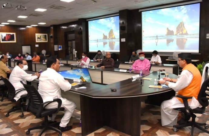 विभागों का हुआ बंटवारा, सीएम सहित मंत्रियों को मिले ये अहम विभाग। महाराज, यशपाल, और धनसिंह का बढ़ा कद। 