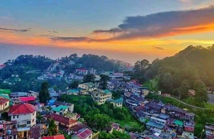 पढ़ें और देखें पूरी खबर किस हिल स्टेशन में एक माह में फिर आये 3 कोरोना पॉजिटिव ने बढ़ाई चिंता।