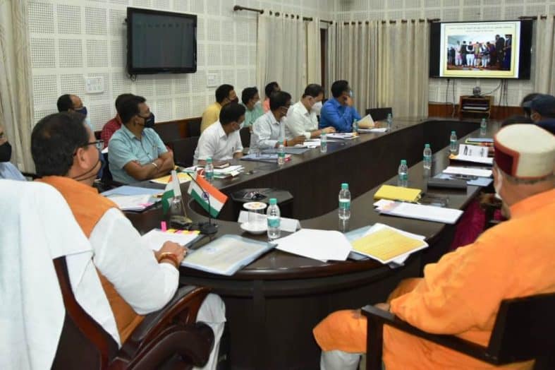 स्वतंत्रता संग्राम सेनानियों के त्याग और बलिदान का संदेश युवा पीढ़ी तक पहुंचे, आजादी के अमृत महोत्सव कार्यक्रम के आयोजन व्यवस्थाओं की समीक्षा बैठक में मुख्यमंत्री ने कही ये बात।