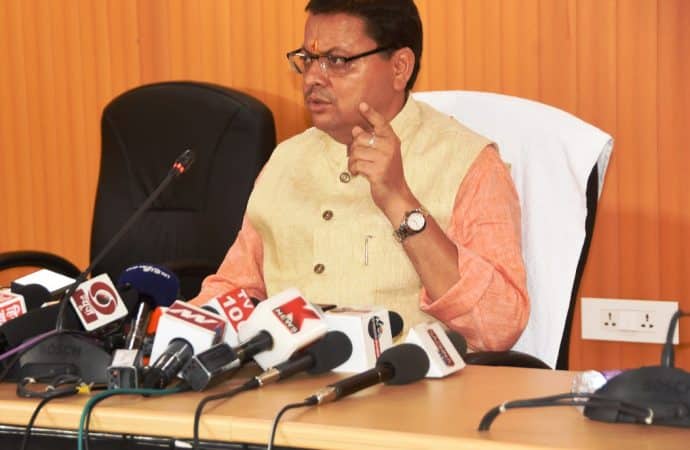 केंद ने उत्तराखंड की 42 सङक मार्गों और पुलों के लिए 615 करोङ 48 लाख रूपये किये स्वीकृत, मुख्यमंत्री धामी ने जताया प्रधानमंत्री मोदी और केंद्रीय सङक परिवहन मंत्री गडकरी का आभार।