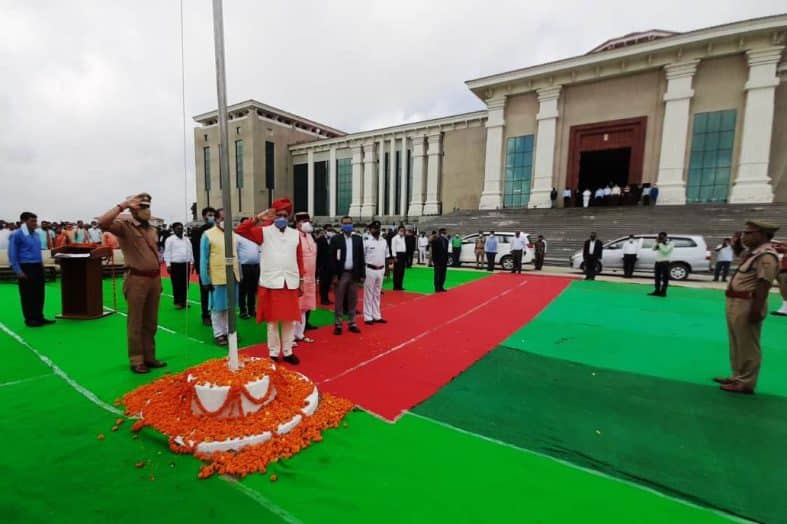75वाॅ स्वतन्त्रता दिवस के अवसर पर मुख्यमंत्री पुष्कर सिंह धामी ने की कई घोषणाएं पढ़ें और देखें पूरी खबर।