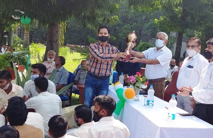 शिल्पकार प्रशिक्षण योजना की अखिल भारतीय व्यवसाय परीक्षा 2020 ‘फिटर ‘ व्यवसाय में देवेन्द्र उत्तराखंड में प्रथम।