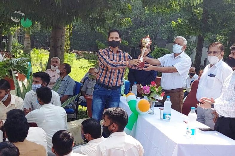 शिल्पकार प्रशिक्षण योजना की अखिल भारतीय व्यवसाय परीक्षा 2020 ‘फिटर ‘ व्यवसाय में देवेन्द्र उत्तराखंड में प्रथम।