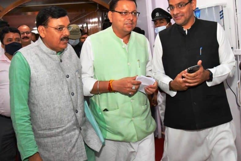 विधानसभा सत्र में राज्य कर्मचारियों और पेंशनरों को लेकर सरकार का बड़ा फैसला, पढ़ें।