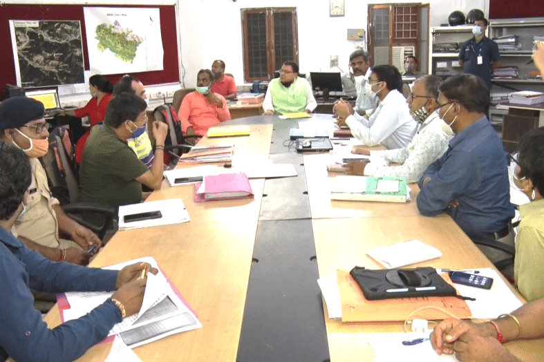 मुख्यमंत्री धामी ने किया आपदा प्रबंधन केन्द्र का निरीक्षण, 24 घंटे एलर्ट रहकर हर स्थिति से निपटने के लिये तैयार रहने के दिये निर्देश।