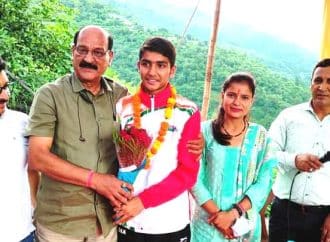नरेंद्रनगर के लाल ने जीता गोल्ड मेडल, कैबिनेट मंत्री सुबोध उनियाल ने दी बधाई, कहा आगामी ओलंपिक में स्वर्ण पदक जीतना।