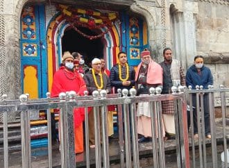 प्रधानमंत्री के सलाहकार भाष्कर खुल्बे ने किये श्री बदरी- केदार के दर्शन, श्री केदारनाथ धाम पुनर्निर्माण कार्यों सहित श्री बदरीनाथ धाम मास्टर प्लान‌ का लिया जायजा।