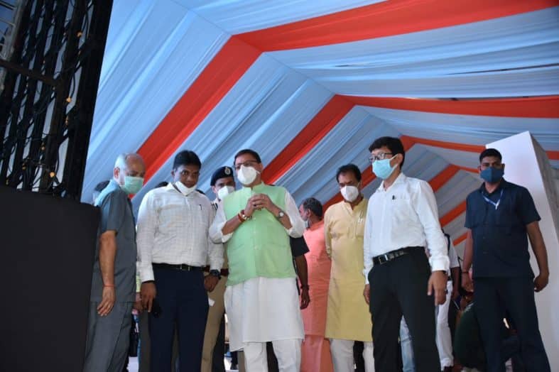 मुख्यमंत्री धामी ने प्रधानमंत्री के ऋषिकेश दौरे सम्बंधी व्यवस्थाओं का औचक निरीक्षण कर लिया जायजा।