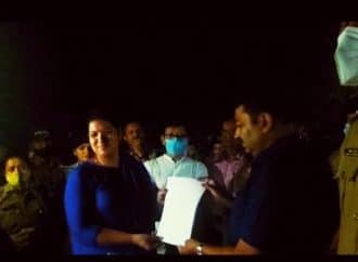बड़ी ख़बर, ग्रेड पे की मांग को लेकर पुलिस परिजनों का डीजीपी से मिलने के बाद, मुख्यमंत्री के आचारसंहिता से पहले हल का आश्वासन मिलने पर धरना समाप्त।