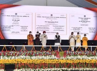 प्रधानमंत्री नरेन्द्र मोदी ने एम्स ऋषिकेश में आयोजित कार्यक्रम में पीएम केयर्स के तहत स्थापित 35 पीएसए ऑक्सीजन संयंत्र किये राष्ट्र को समर्पित, तो उत्तराखंड भाजपा को भी दिया आक्सीजन।