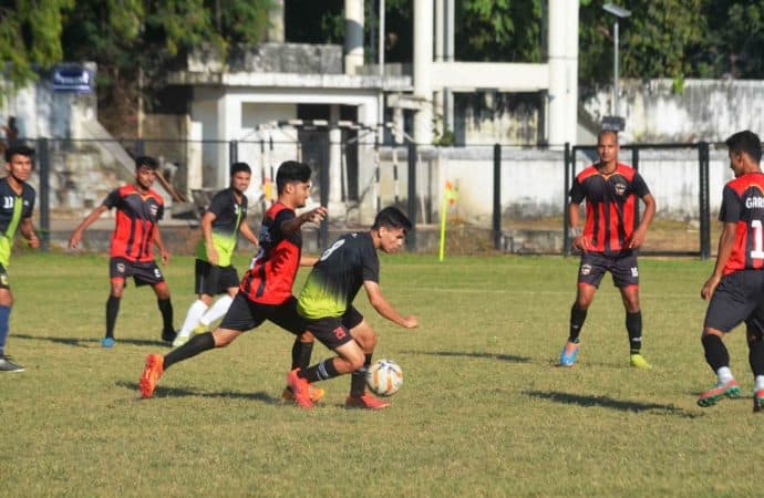 कर्नल आरसी शर्मा मेमोरियल दून सॉकर कप में दून वैली और हिमालयन यूनाइटेड एफसी सेमीफाइनल में पहुंचे, अक्षय थापा को मैन ऑफ द मैच।