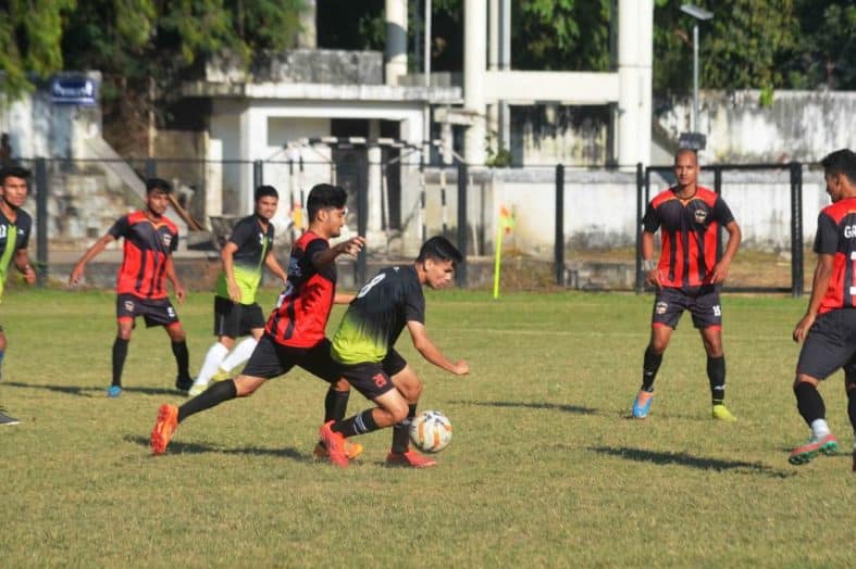 कर्नल आरसी शर्मा मेमोरियल दून सॉकर कप में दून वैली और हिमालयन यूनाइटेड एफसी सेमीफाइनल में पहुंचे, अक्षय थापा को मैन ऑफ द मैच।