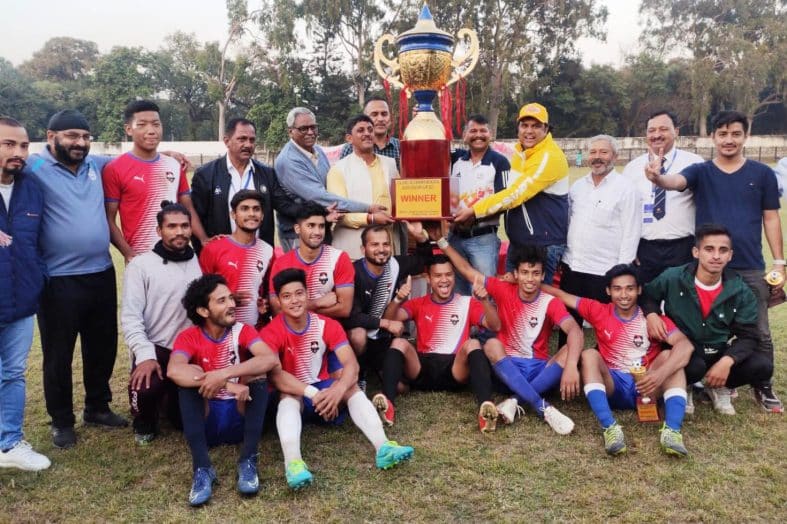 हिमालयन यूनाइटेड एफसी को टाईब्रेकर में 5-3 से हराकर दून वैली ने कब्जाया दून सॉकर कप।