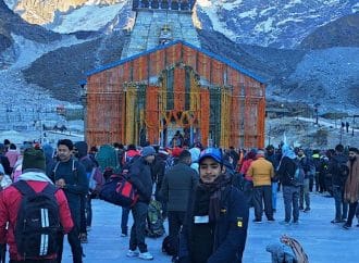 चार धामों में से तीन धामों के कपाट विधिविधान से शीतकाल के लिए बंद, अभी तक चारो धामों में साढ़े चार लाख से अधिक तीर्थ यात्री पहुंचे दर्शनों के लिए।
