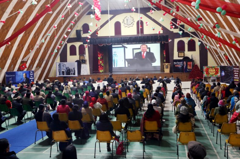 सेंट जोसेफ से पढ़ा यह बालक आज विश्व के कई प्रतिष्ठित मंचो और विश्वभर में दे रहा है, “शांति का संदेश”, यूनाइटेड नेशंस द्वारा उन्हें शांति दूत( एंबेसडर ऑफ पीस) की उपाधि से सम्मानित किया जा चुका है।