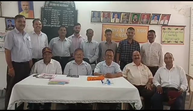 रायवाला में आयोजित हुई उत्तराखण्ड पूर्व सैनिक एवम् अर्धसैनिक संगठन रायवाला की त्रैमासिक बैठक।