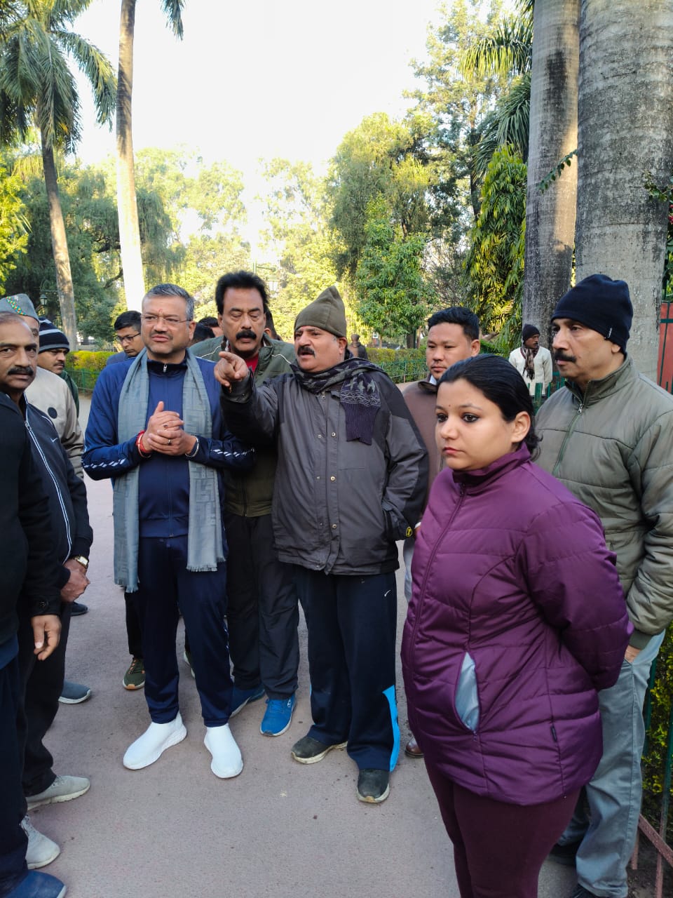 पद संभालते ही एक्शन में आये सौरभ मेयर सौरभ थपलियाल ने किया गांधी पार्क का निरीक्षण स्वच्छता व दून को हरा भरा बनाने पर दिया जोर