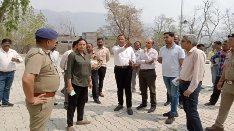 ऋषिकेश में चारधाम यात्रियों के लिए नई सुविधा, लगाए जाएंगे 15 कियोस्क बूथ