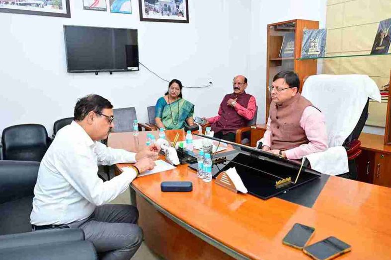 चार धाम यात्रा से पहले ग्राउंड जीरो पर पहुंचे मुख्यमंत्री धामी।