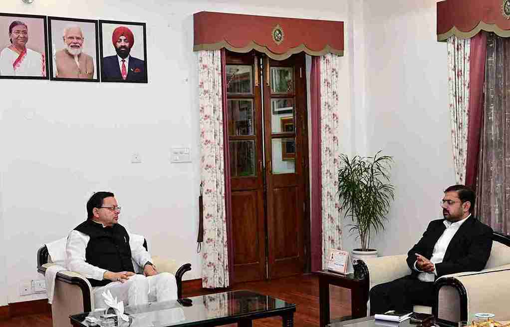 मुख्यमंत्री धामी से आज मुख्यमंत्री आवास में जम्मू-कश्मीर के कैबिनेट मंत्री सतीश शर्मा ने मुलाक़ात की।