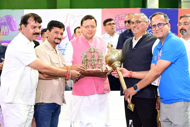 मुख्यमंत्री ने वंदना कटारिया इंडोर स्टेडियम रोशनाबाद में आयोजित युवा ऑल स्टार्स चैम्पियनशिप-2025 के समापन समारोह में किया प्रतिभाग