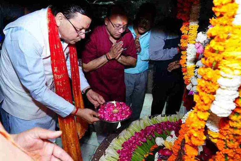 चारधाम यात्रा पर उत्तराखंड आने वाले श्रद्धालुओं की सुरक्षा एवं सुविधा हमारी सबसे बड़ी प्राथमिकता -सीएम धामी