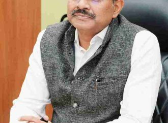 मुख्य सचिव ने विभिन्न विषयों पर शहरी विकास एवं सिंचाई विभाग के साथ बैठक की