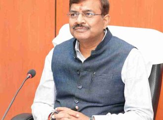 मुख्य सचिव आनन्द बर्द्धन ने आपदा प्रबंधन विभाग की समीक्षा की