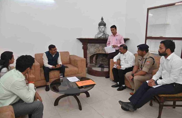 मुख्य सचिव आनंद बर्द्धन ने हरिद्वार में 2027 कुंभ और चारधाम यात्रा तैयारियों की समीक्षा की