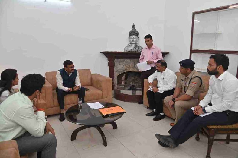 मुख्य सचिव आनंद बर्द्धन ने हरिद्वार में 2027 कुंभ और चारधाम यात्रा तैयारियों की समीक्षा की