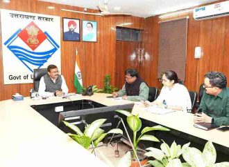 मुख्य सचिव आनन्द बर्द्धन ने राज्य में रेल सुविधाओं के विकास के सम्बन्ध में बैठक ली