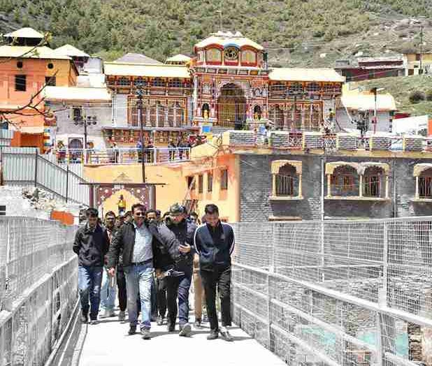 मुख्य सचिव ने बद्रीनाथ धाम में मास्टर प्लान के कार्यों का किया निरीक्षण