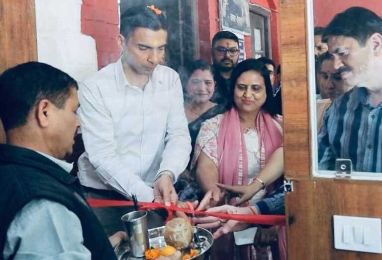 देहरादून में प्रथम डेडिकेटेड कंप्यूटर रजिस्ट्री कियोस्क की शुरुआत