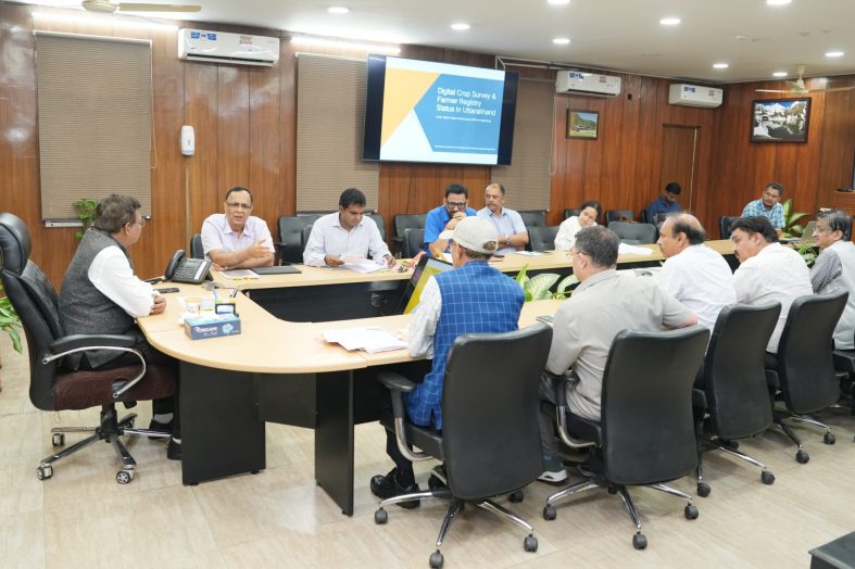 डिजिटल फसल सर्वेक्षण में तेजी लाएं जाए, जिलेवार एवं तहसीलवार लक्ष्य हो निर्धारित- मुख्य सचिव