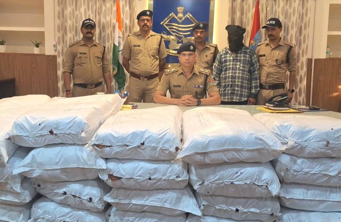उधमसिंह नगर में पुलिस को मिली बड़ी कामयाबी, दो करोड़ का 4 क्विंटल गांजा पकड़ा
