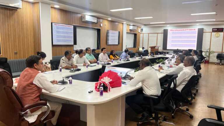 मंत्री सौरभ बहुगुणा ने ली विभागों की महत्वपूर्ण बैठक, दिए ये निर्देश