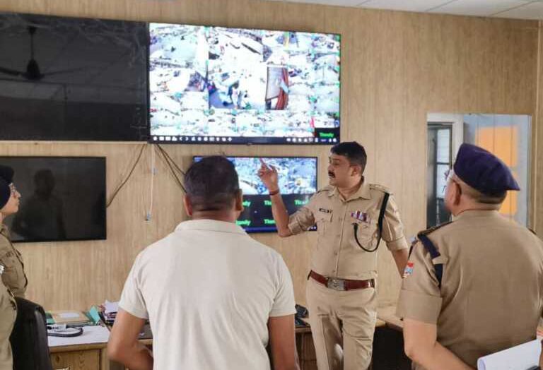 HAWK EYE निगरानी में होगी चार धाम यात्रा, ड्रोन के माध्यम से हर गतिविधि पर रहेगी दून पुलिस की पैनी नजर।