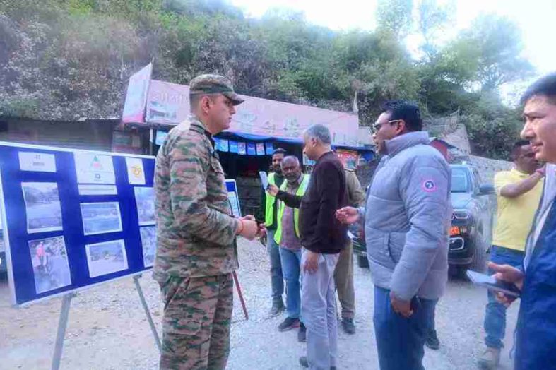 चारधाम यात्रा 2025 की तैयारियों का जायज़ा लेने चमोली पहुँचे स्वास्थ्य सचिव डॉ. आर. राजेश कुमार