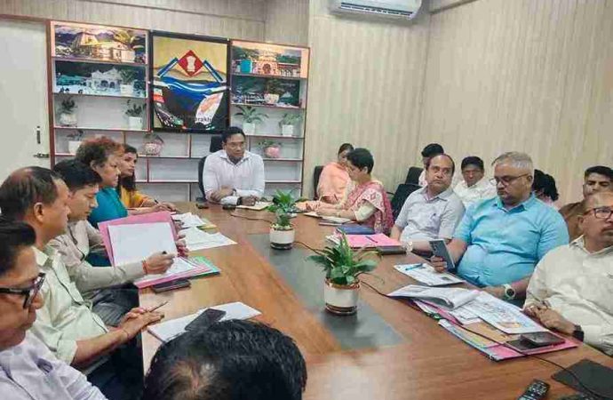 धामी सरकार की सतर्कता : चारधाम यात्रा 2025 के लिए सुदृढ़ स्वास्थ्य व्यवस्था सुनिश्चित