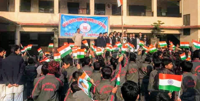 SGRR ईसी रोड ब्रांच की प्रिंसिपल निलंबित, अधिकारियों के आदेशों की अवहेलना और अभिभावकों से दुर्व्यवहार का आरोप