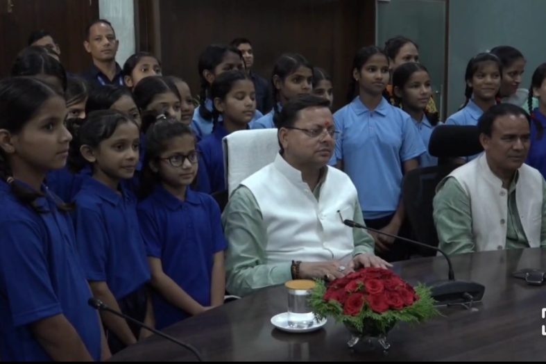 विद्यालयों में 21 अप्रैल को मनेगा प्रवेश उत्सव, 95 ब्लॉक में होगा कार्यक्रम का आयोजन