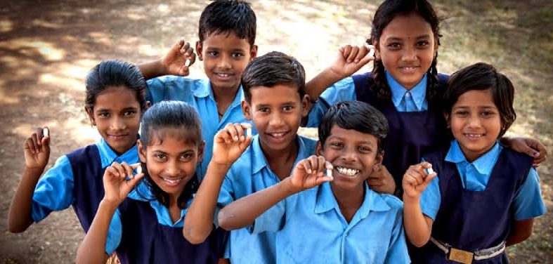 आयु 1 से 19 वर्ष के सभी बच्चों और किशोरों को खिलाई गई ‘एल्बेंडाजॉल’ कृमिनाशक दवा