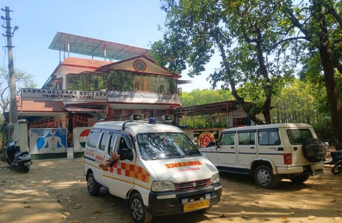 देहरादून के नशा मुक्ति केंद्र में हत्या: तकिया से मुंह दबाया, फिर चम्मच से गर्दन और सीने पर किए वार, तस्वीरें