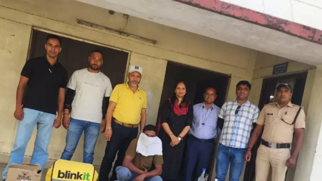 Zomato और Blinkit के बैग में खाने के साथ ये चीज भी हो रही थी डिलीवर, देहरादून में हुआ चौंकाने वाला खुलासा