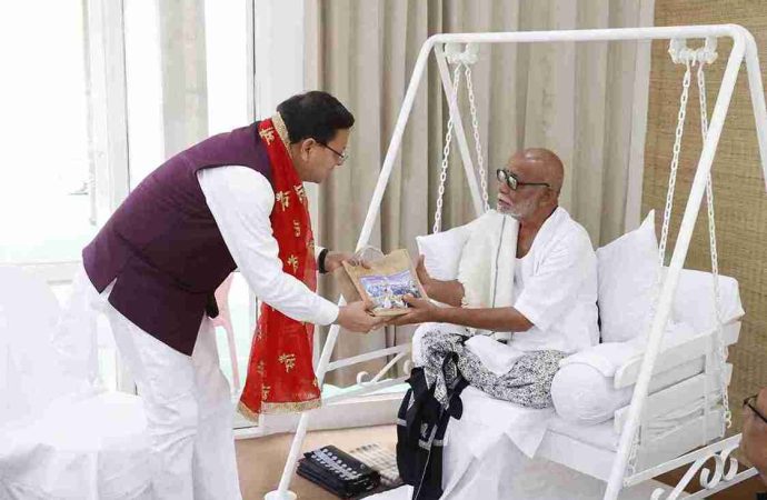 नंदप्रयाग में रामकथा में शामिल हुए मुख्यमंत्री धामी, कहा- श्रीराम के आदर्श जीवन को बनाते हैं राममय