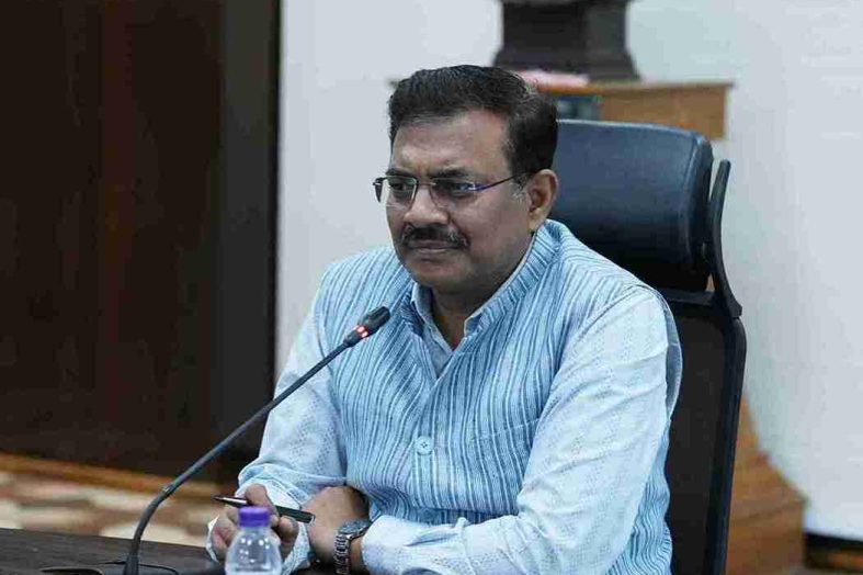 हरिद्वार कॉरिडोर, शारदा रिवरफ्रंट और ऋषिकेश मास्टर प्लान पर मुख्य सचिव ने दिए तेज़ी से क्रियान्वयन के निर्देश