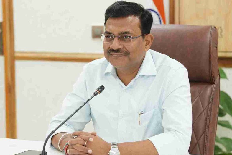 प्रदेश के सभी विभागों में ई-ऑफिस लागू करने के निर्देश, वेबसाइट अपडेट पर भी जोर – मुख्य सचिव