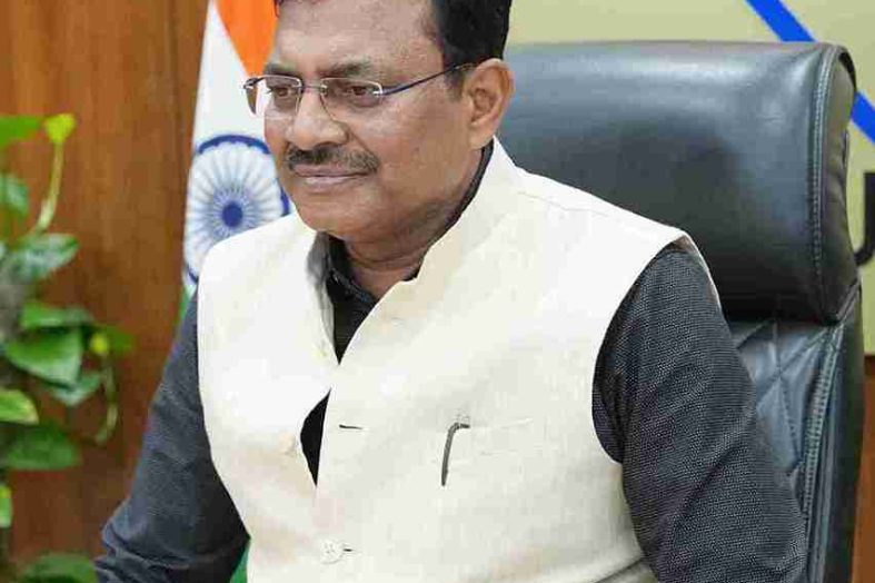 मुख्य सचिव ने की शिक्षा विभाग की समीक्षा